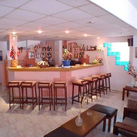 μόσχος 2* Rhodes City