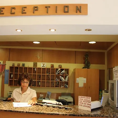 Otel Moschos