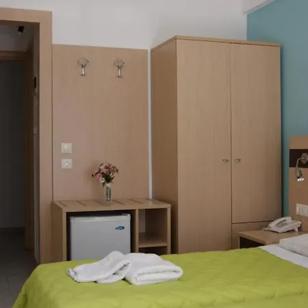 Hotel Moschos 2*